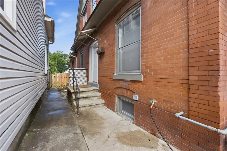 332 N Lawndale Avenue, Kansas City, MO 64123 - #3