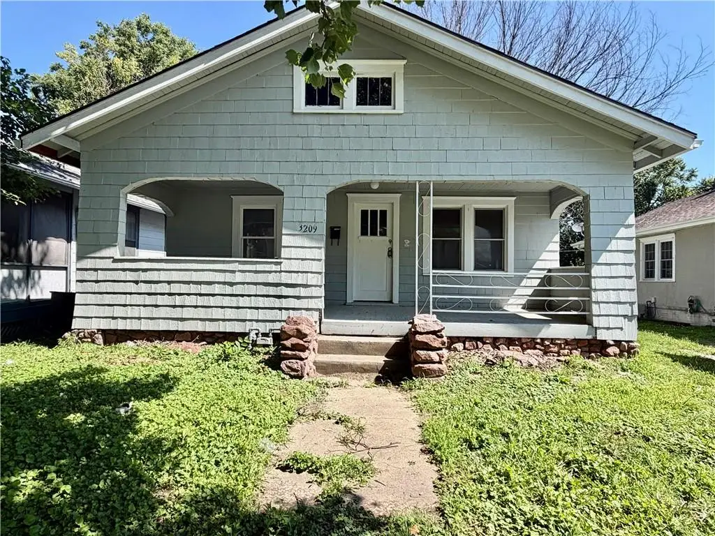 3209 Mitchell Avenue, Saint Joseph, MO 64507 - #1