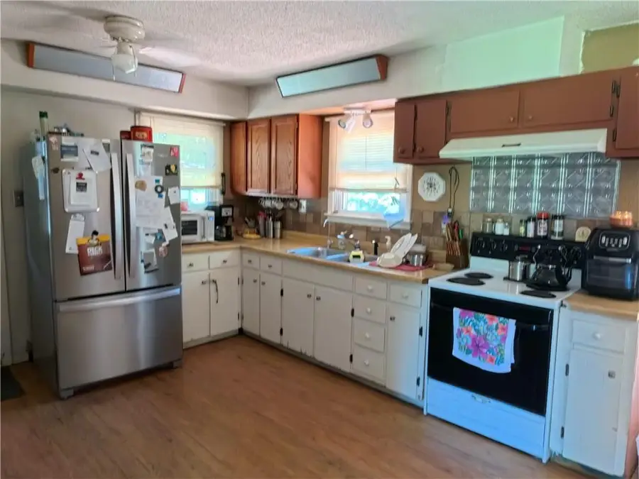 579 Hamilton Road, Pomona, KS 66076 - #2