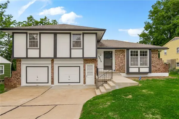 9878 Pennsylvania Avenue, Kansas City, MO 64114