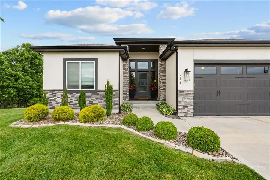 9104 SW 10th Terrace, Lees Summit, MO 64064 - #2