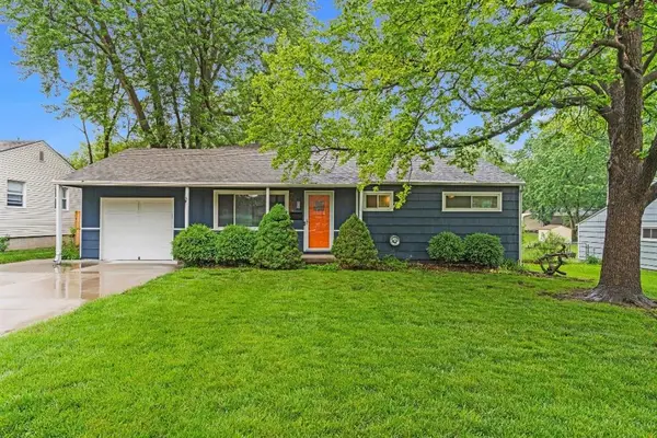 6900 W 72nd Terrace, Overland Park, KS 66204