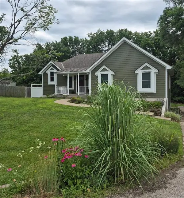 14969 Forest View Court, Bonner Springs, KS 66012