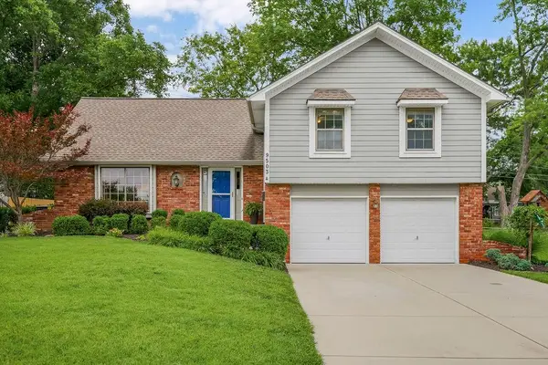 9503 Farley Circle, Overland Park, KS 66212