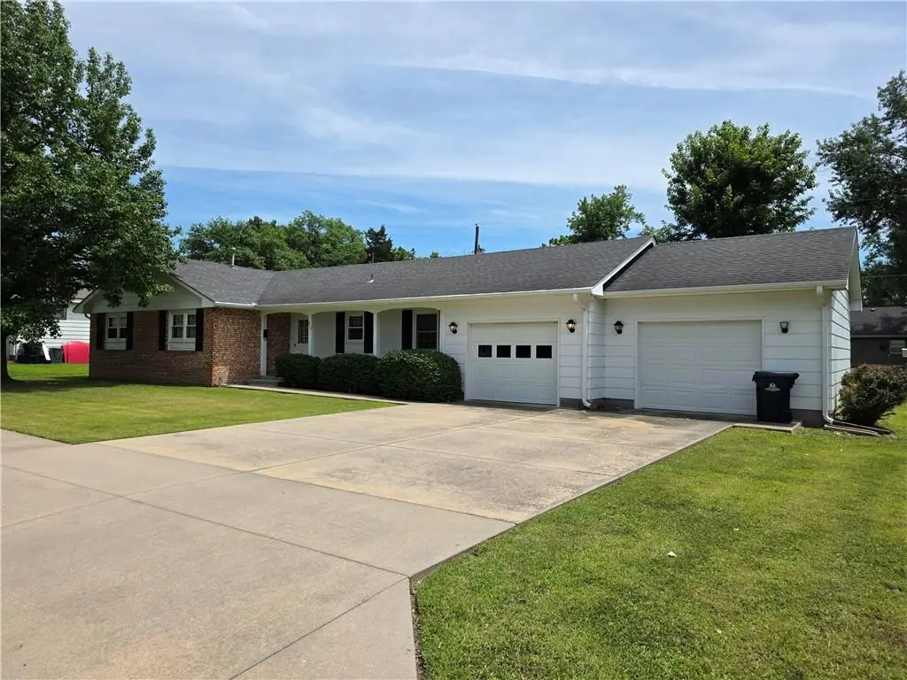 919 W Beech Street, Independence, KS 67301 - #1