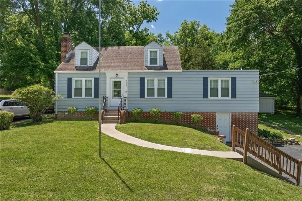 2206 Dewey Street, Saint Joseph, MO 64505 - #1