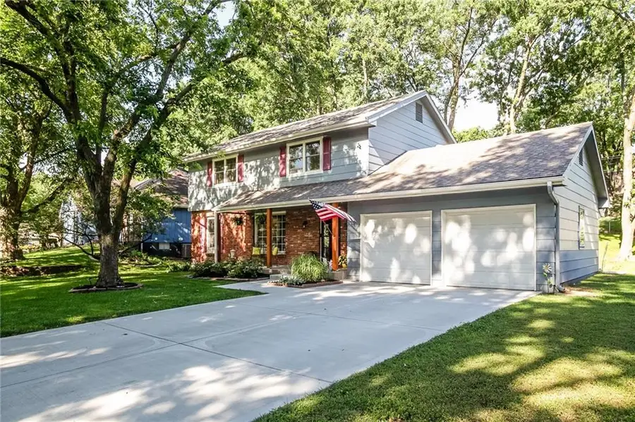 6708 N Euclid Avenue, Gladstone, MO 64118 - #2
