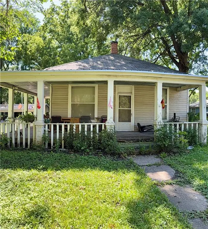 126 W 9th Street, Leroy, KS 66857 - #3
