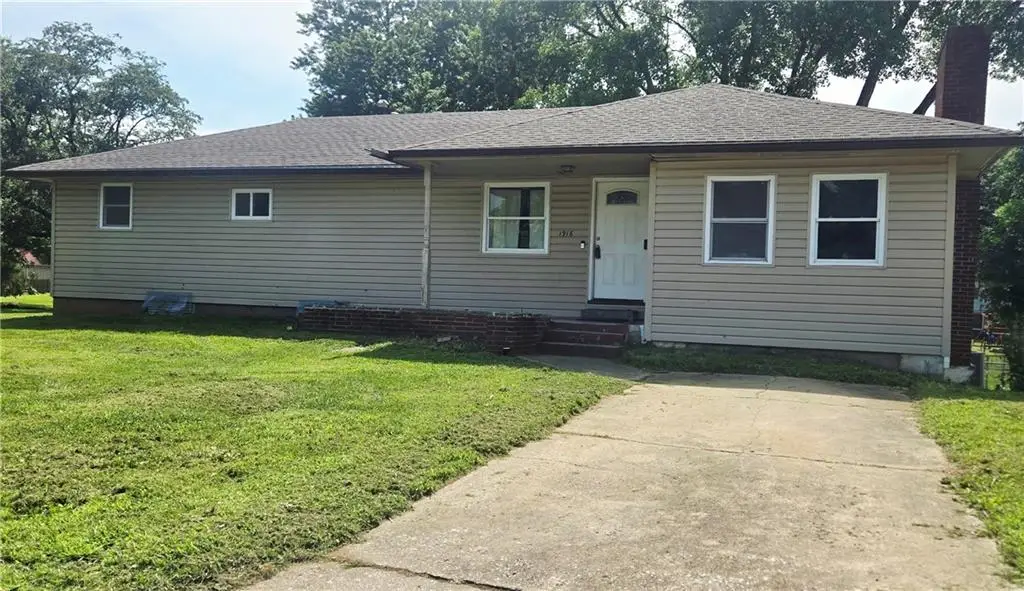 1916 S Stilwell Street, Pittsburg, KS 66762 - #1