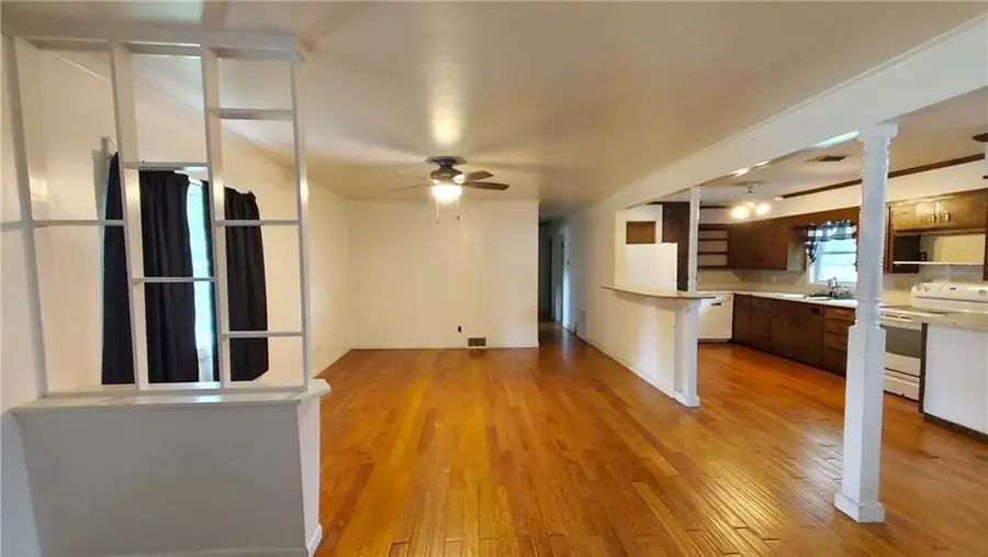 1916 S Stilwell Street, Pittsburg, KS 66762 - #3