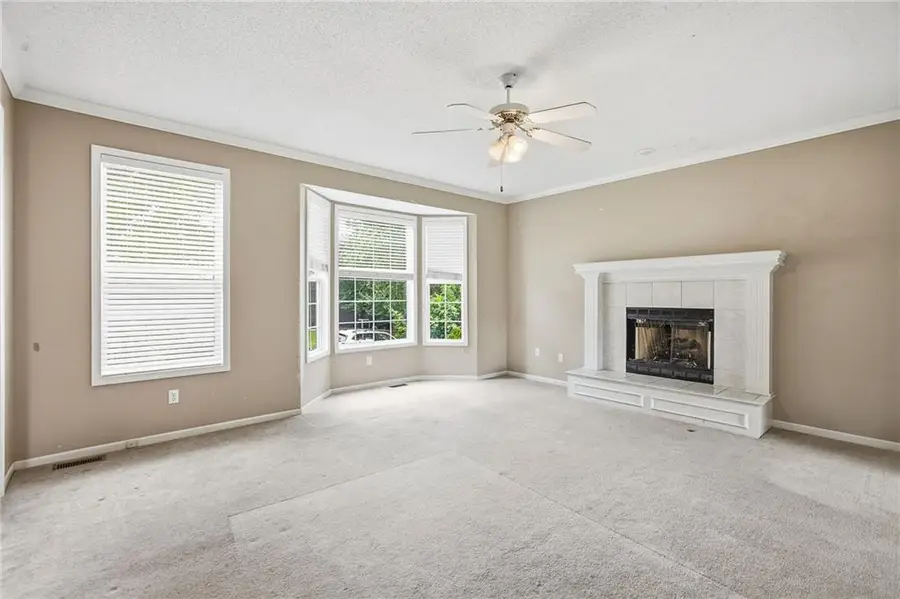 4742 Mund Road, Shawnee, KS 66218 - #3
