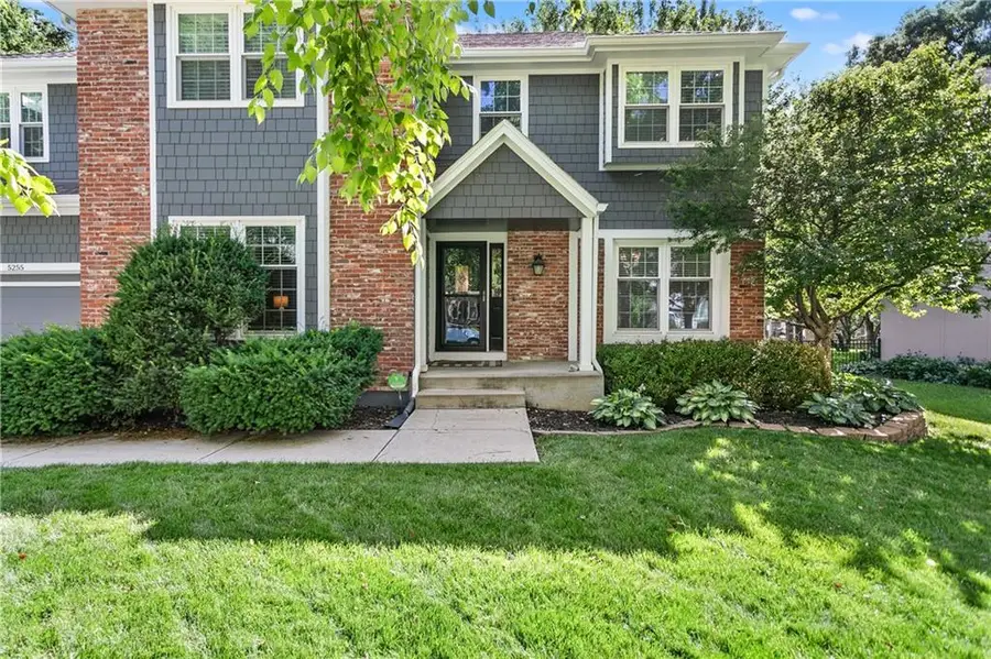 5255 W 129th Terrace, Leawood, KS 66209 - #2