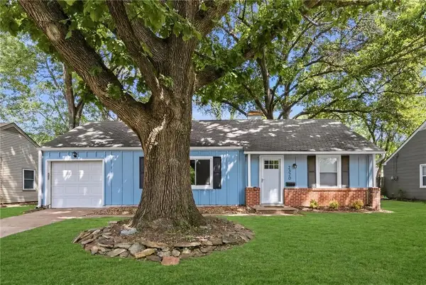 2320 W 76th Street, Prairie Village, KS 66208