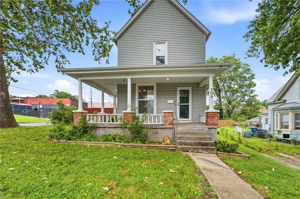 200 N 16th Street, Kansas City, KS 66102 - #1