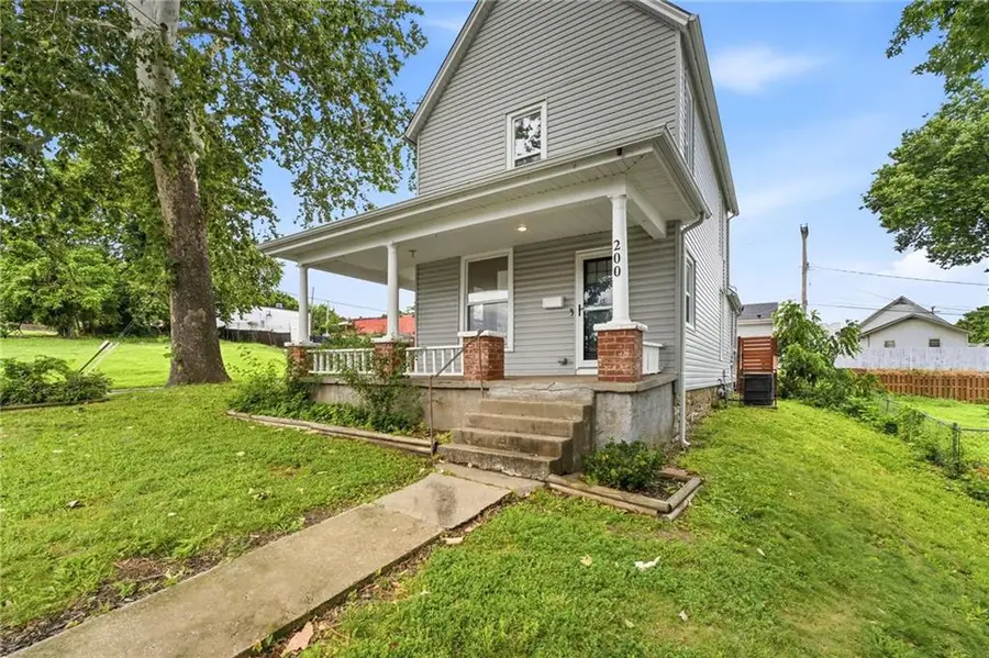 200 N 16th Street, Kansas City, KS 66102 - #2