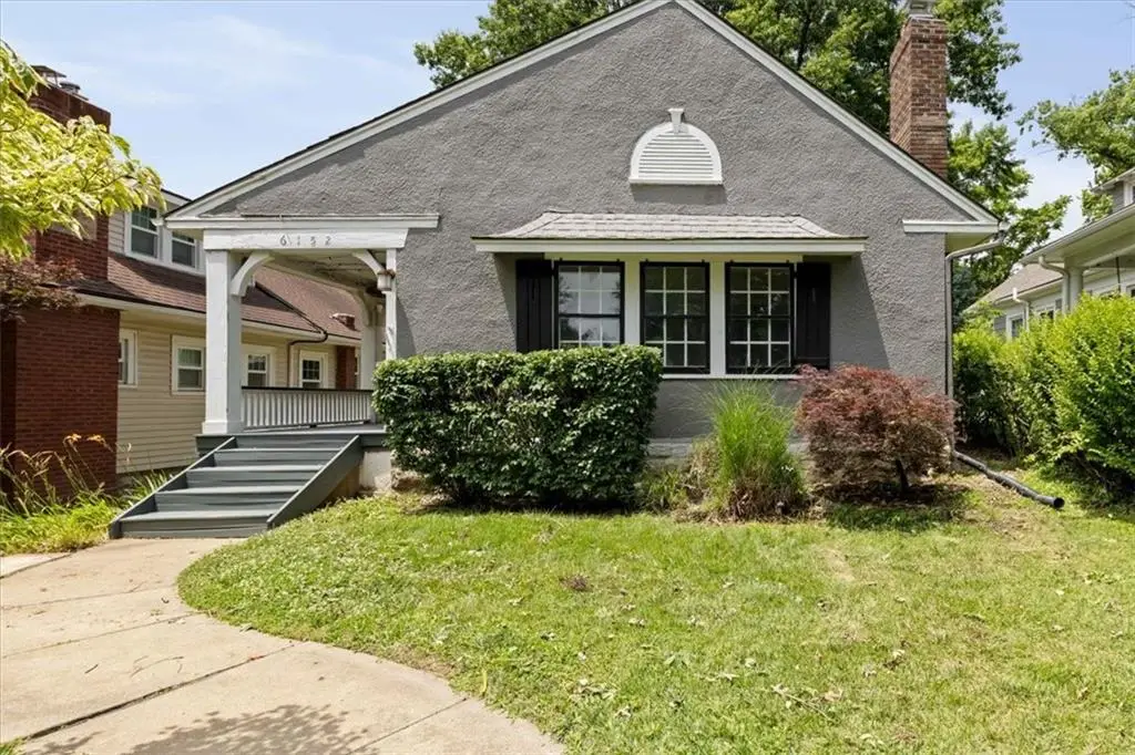 6152 Locust Street, Kansas City, MO 64110 - #1