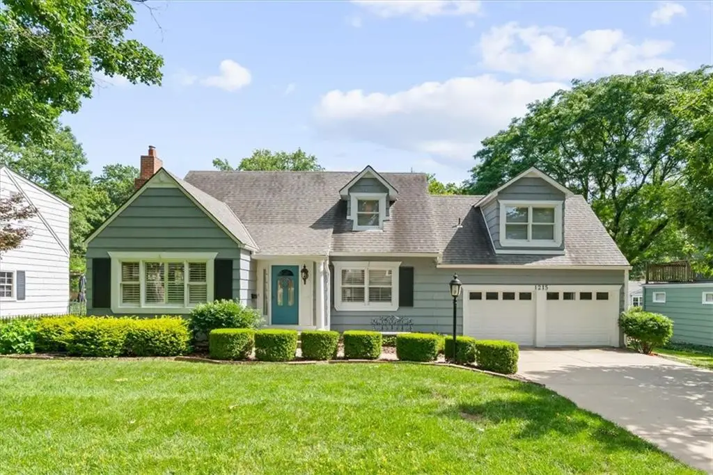 1215 Arno Road, Kansas City, MO 64113 - #1