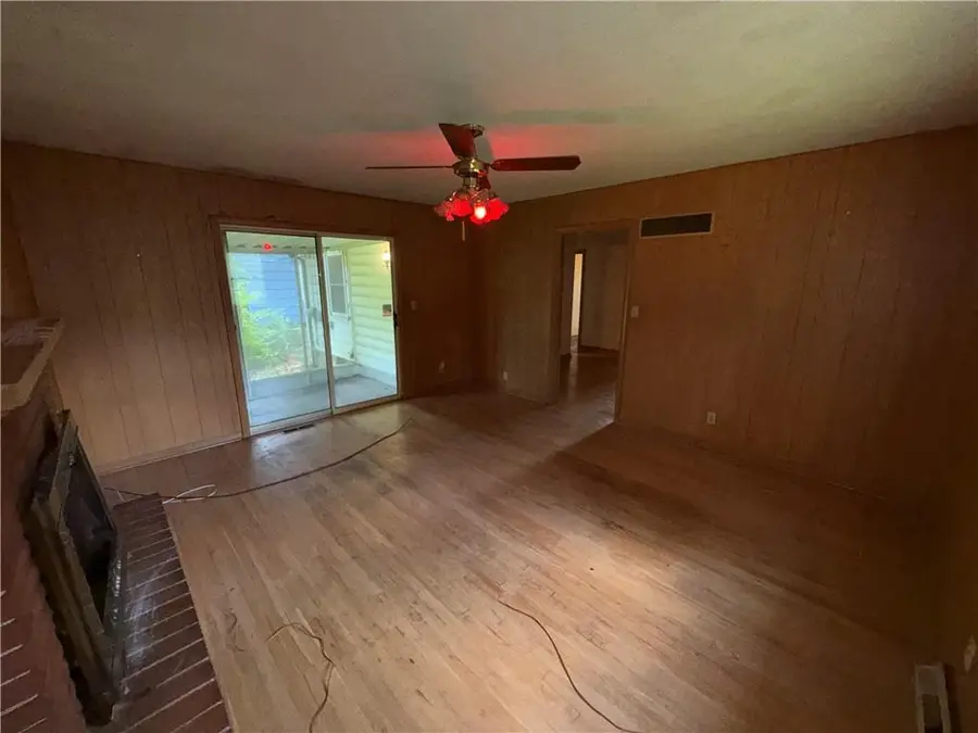 10107 Cambridge Avenue, Kansas City, MO 64134 - #3