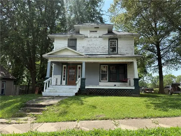 102 E 4th Street, Pickering, MO 64476