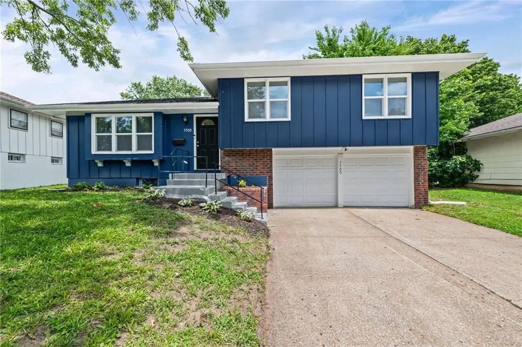 7500 E 118th Place, Kansas City, MO 64134 - #1