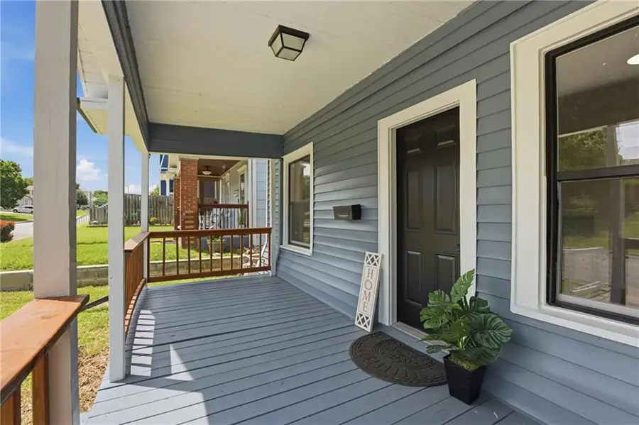 3612 Strong Avenue, Kansas City, KS 66106 - #3