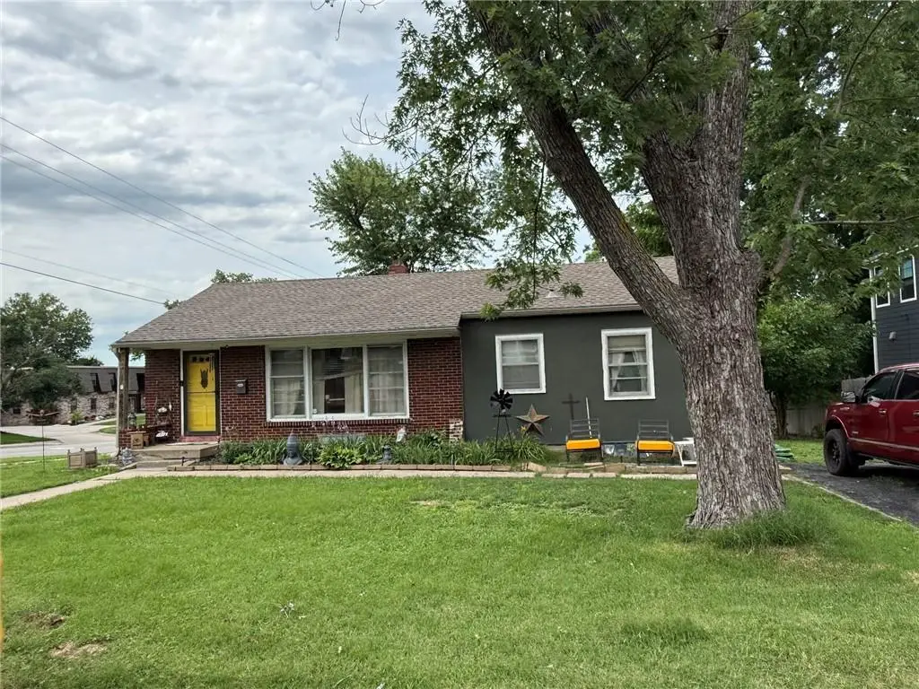 4630 W 60th Street, Fairway, KS 66205 - #1