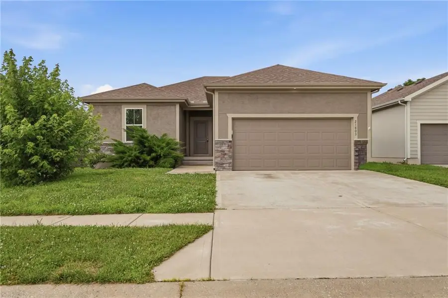 21803 Southcreek Road, Peculiar, MO 64078 - #2