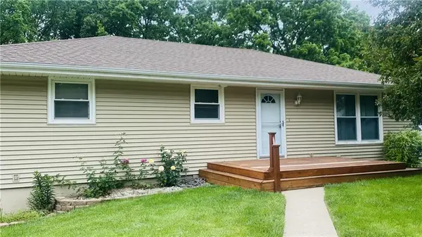 3122 N 36th Terrace, St Joseph, MO 64506