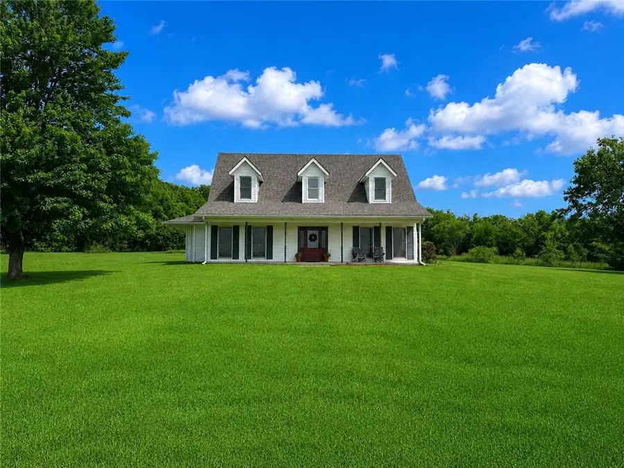 8700 S Corn Cemetery Road, Oak Grove, MO 64075 - #2