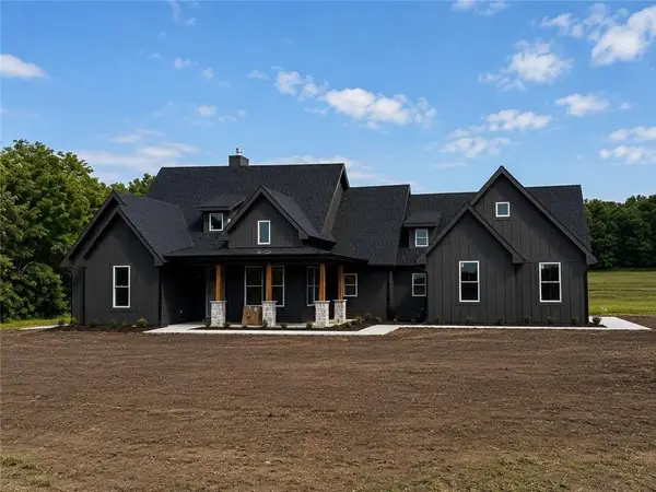 702 NW 1501 Street Road, Holden, MO 64040