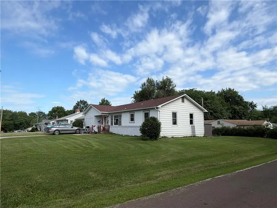 1701 Bryan Street, Chillicothe, MO 64601 - #3