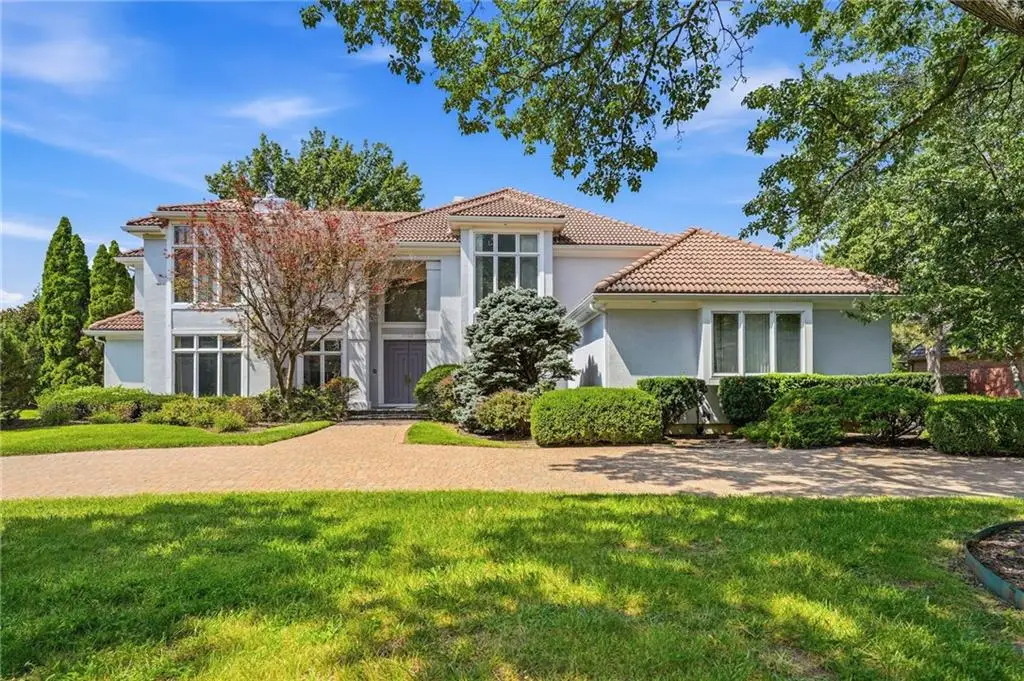 11708 Brookwood Avenue, Leawood, KS 66211 - #1