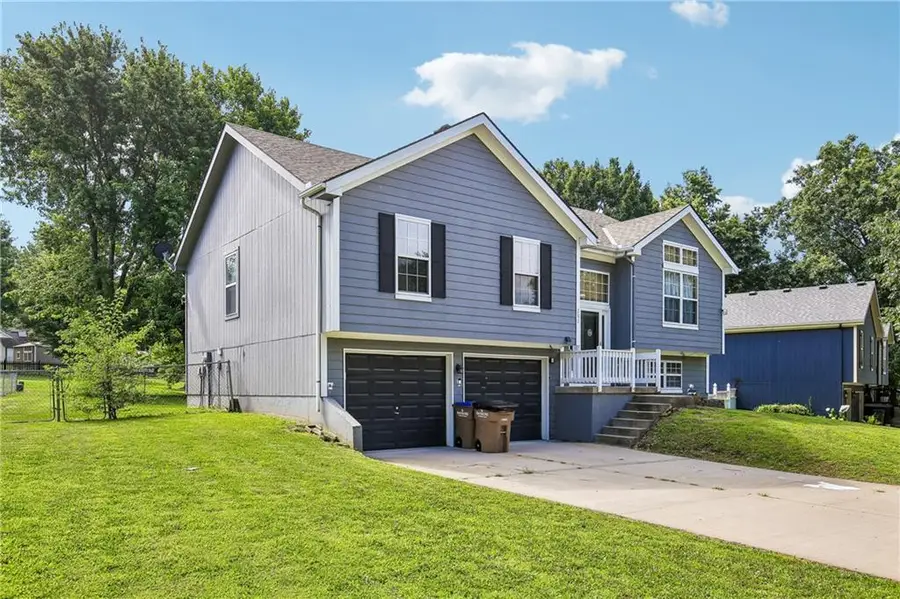 203 Broadmoor Drive, Raymore, MO 64083 - #3