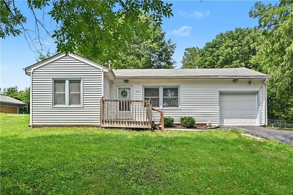 100 NE 73rd Street, Gladstone, MO 64118 - #1