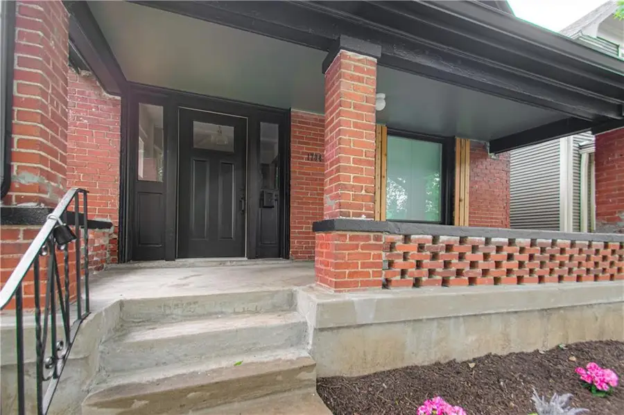 1704 Lake Avenue, Kansas City, KS 66103 - #3