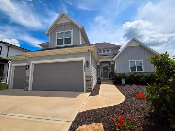 15305 W 172nd Place, Olathe, KS 66062