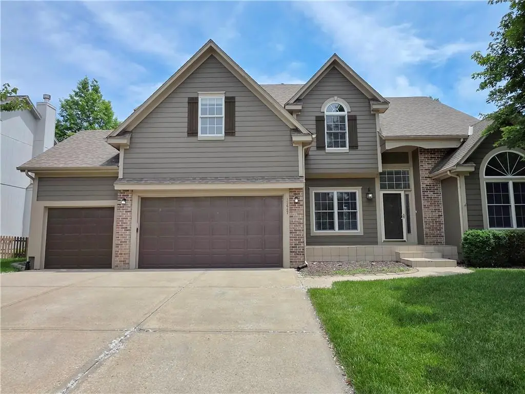 15647 S Widmer Street, Olathe, KS 66062 - #1
