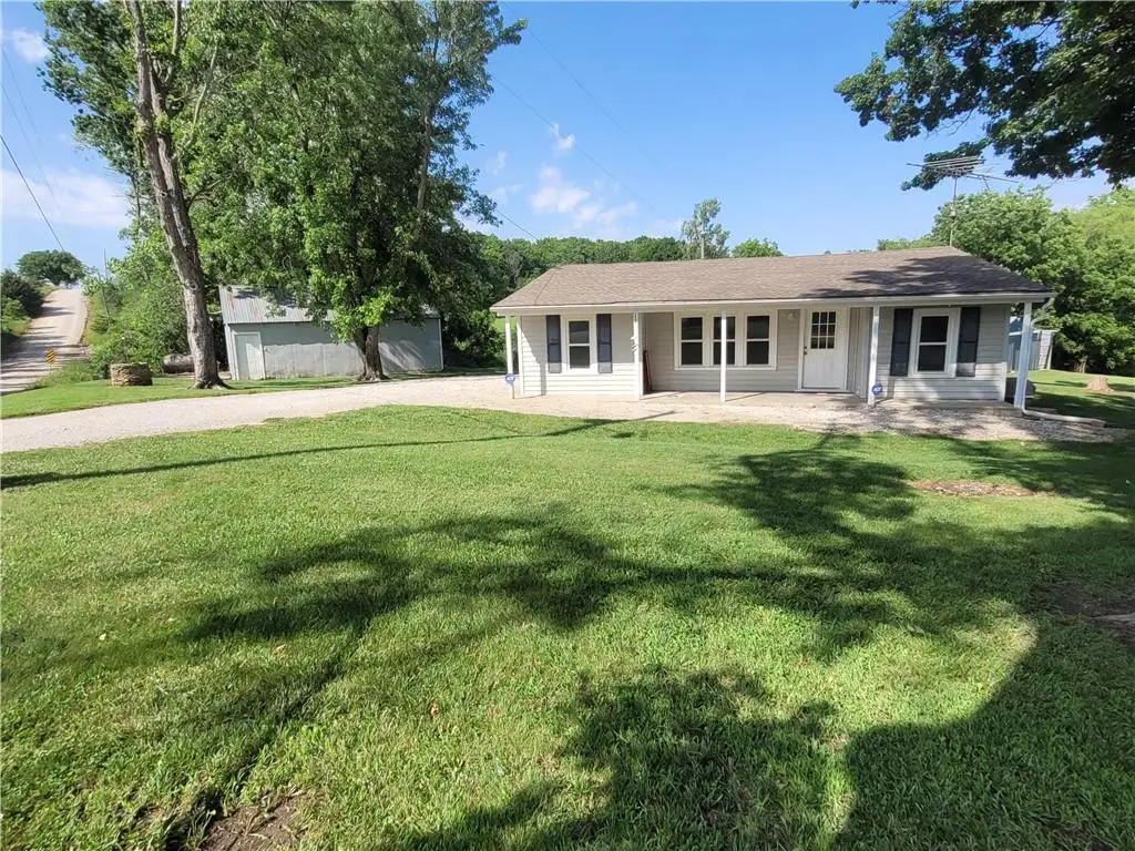 27867 Lookout Road, Paola, KS 66071 - #1