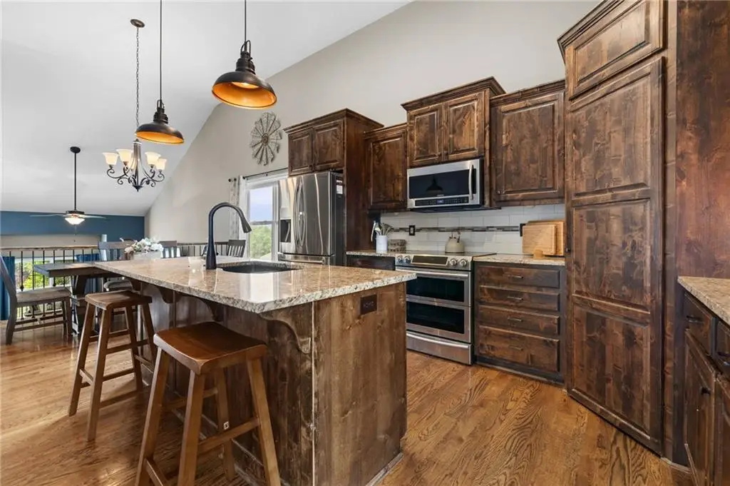 115 E Maple Street, Lone Jack, MO 64070 - #1