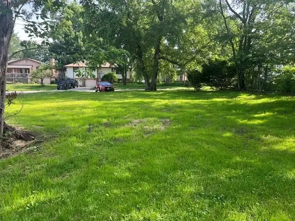 704 E 3rd Street, Cameron, MO 64429