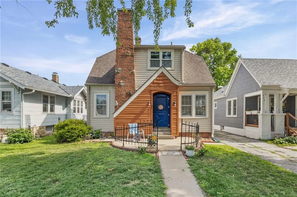811 E 23rd Avenue, North Kansas City, MO 64116 - #1