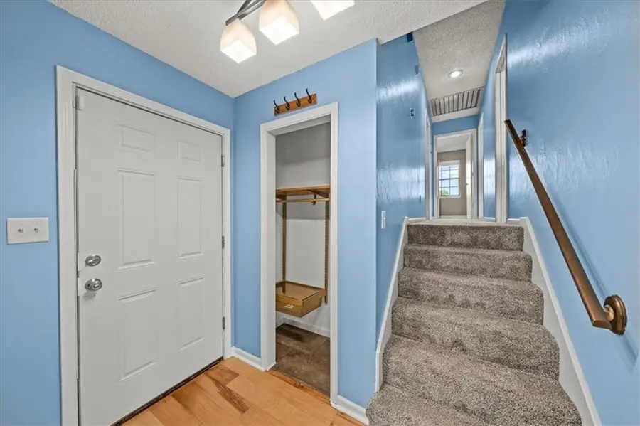 3408 E 104th Street, Kansas City, MO 64137 - #3