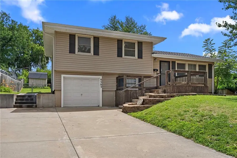 6303 N Wayne Avenue, Gladstone, MO 64118 - #3