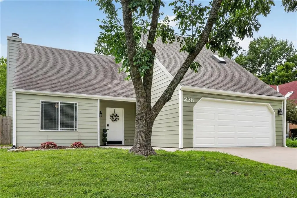 228 Deerfield Lane, Lawrence, KS 66049 - #1
