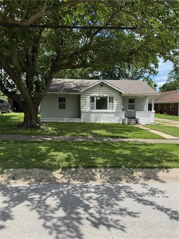 404 W Dakota Street, Butler, MO 64730