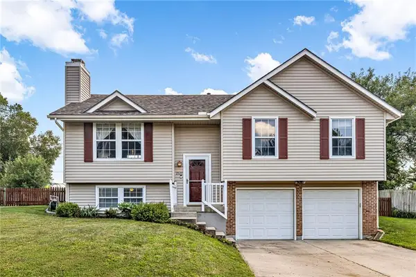2529 SE Winchester Drive, Lee's Summit, MO 64063
