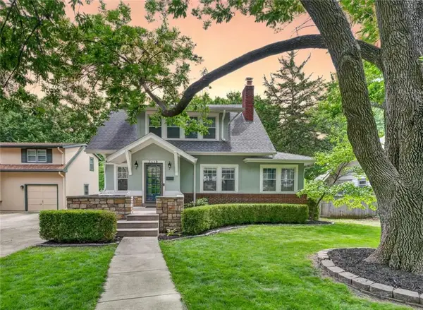 7419 Jarboe Street, Kansas City, MO 64114