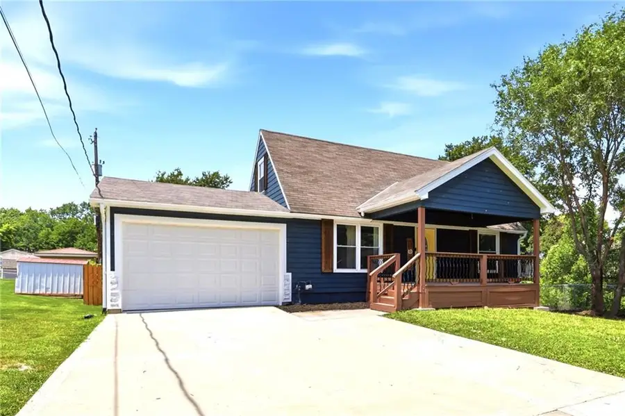8848 Lane Avenue, Kansas City, MO 64138 - #2