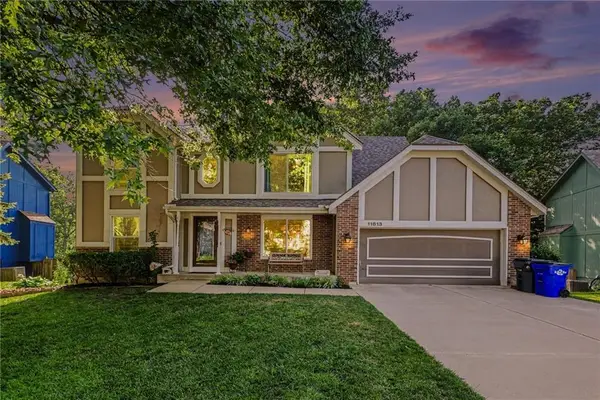 11613 S Penrose Street, Olathe, KS 66061