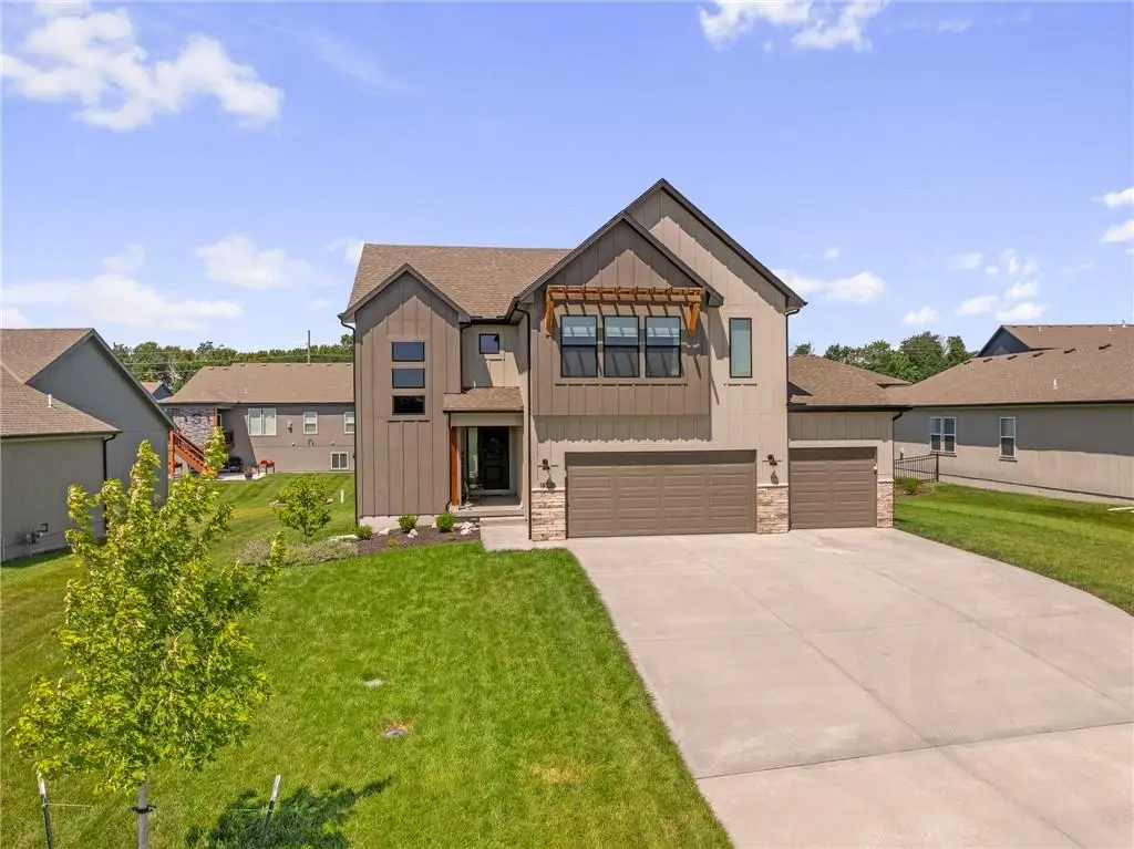 18738 Ocheltree Street, Spring Hill, KS 66083 - #1